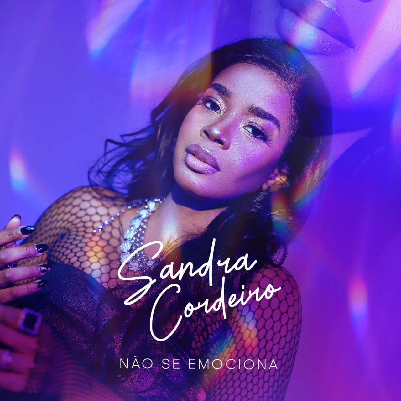 Sandra Cordeiro – Não Se Emociona